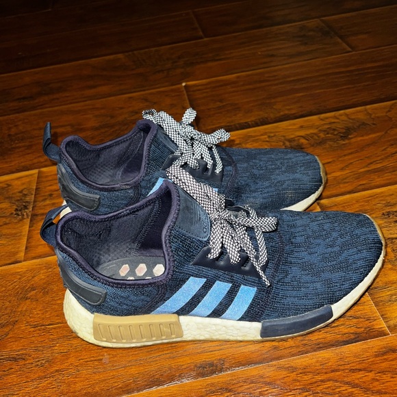 Nike NMD - Picture 3 of 4